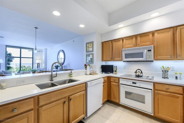 3313 SUNSET KEY CIRCLE 306, Punta Gorda, FL 33955