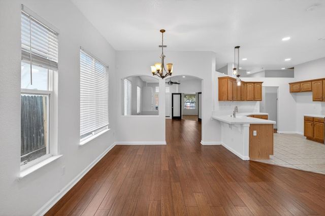 4521 Freitag Way, Elk Grove, CA 95758