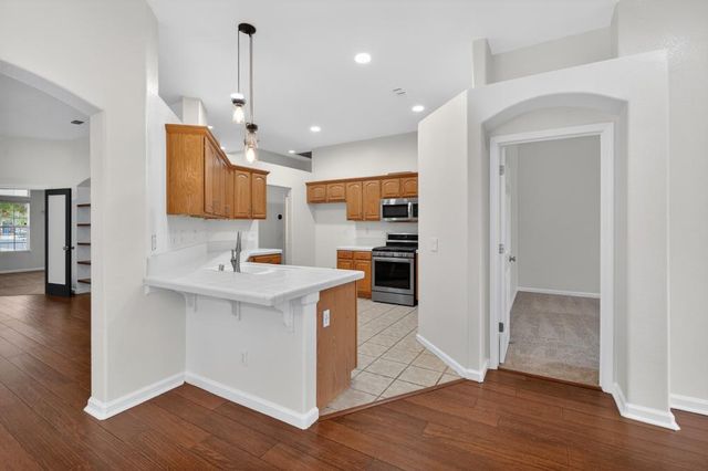 4521 Freitag Way, Elk Grove, CA 95758