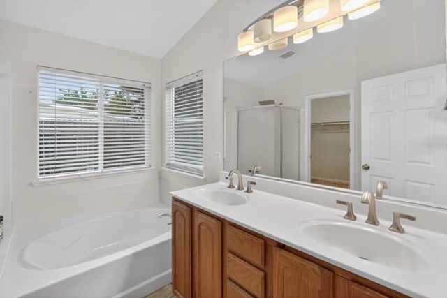 4521 Freitag Way, Elk Grove, CA 95758