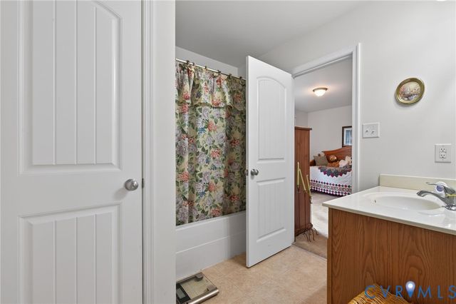 2308 Thomas Kenney Dr, Glen Allen, VA 23060
