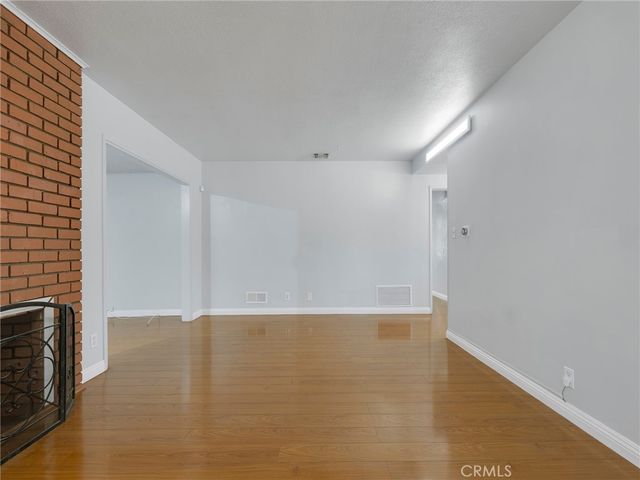 6958 Jumilla Avenue, Winnetka, CA 91306