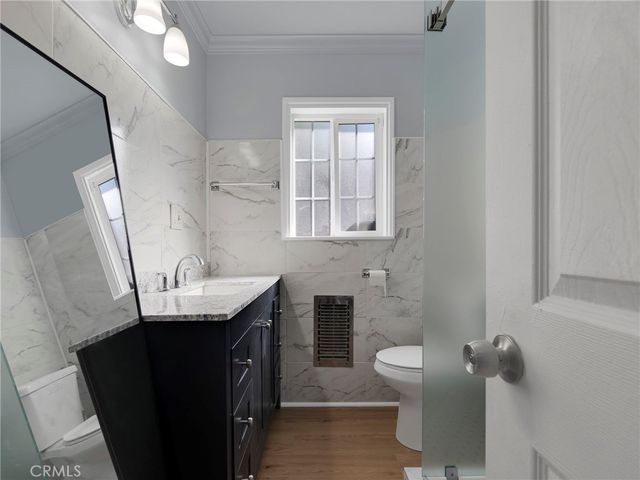 6958 Jumilla Avenue, Winnetka, CA 91306