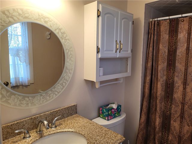 117 Farmington Dr., Twp Of But Nw, PA 16001