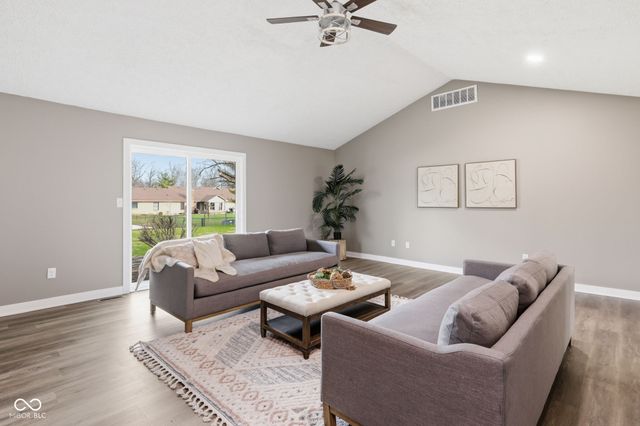 914 Corey Lane, Plainfield, IN 46168