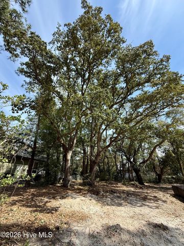 120 SW 3rd Street, Oak Island, NC 28465