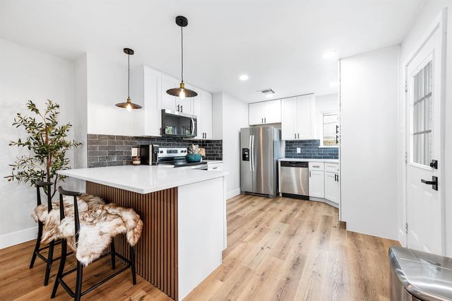 2506 Swan Court, Houston, TX 77058