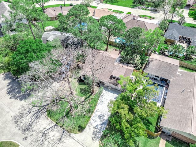 2506 Swan Court, Houston, TX 77058