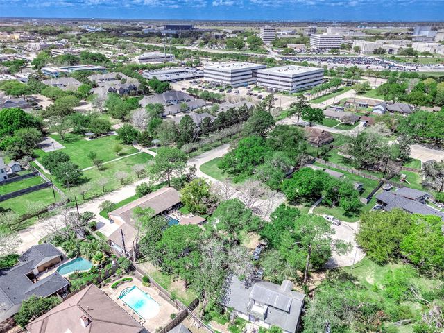 2506 Swan Court, Houston, TX 77058