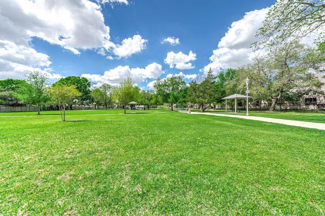 2506 Swan Court, Houston, TX 77058