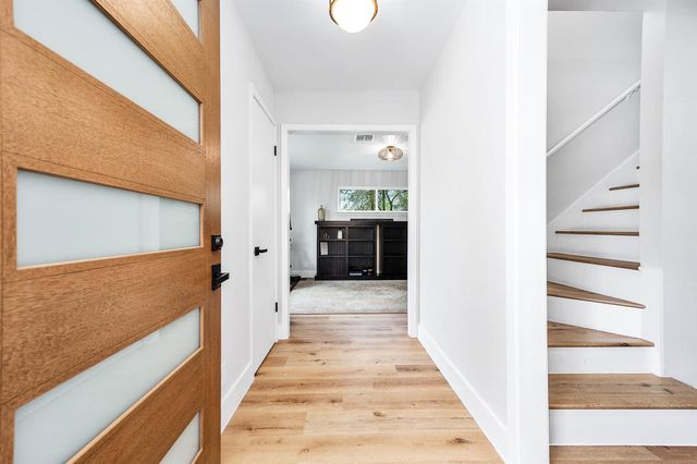 2506 Swan Court, Houston, TX 77058