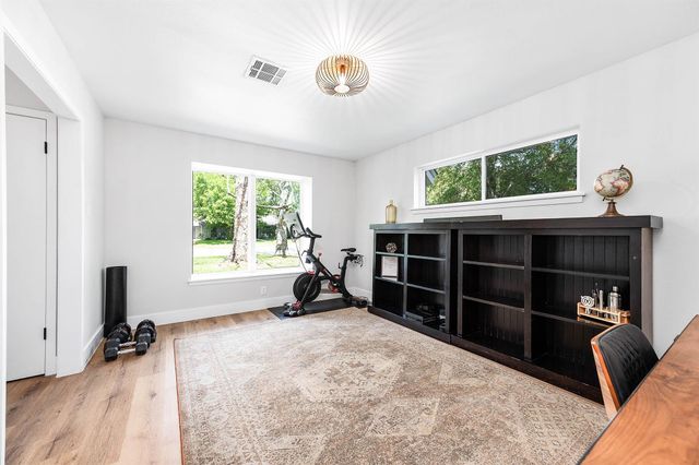 2506 Swan Court, Houston, TX 77058