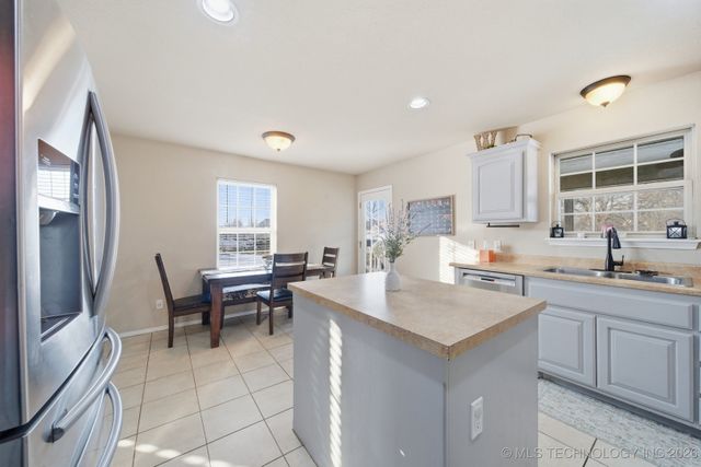 107 E 116th Place, Jenks, OK 74037