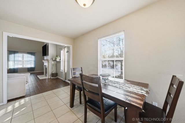 107 E 116th Place, Jenks, OK 74037