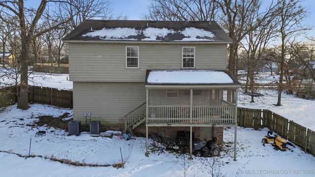 107 E 116th Place, Jenks, OK 74037