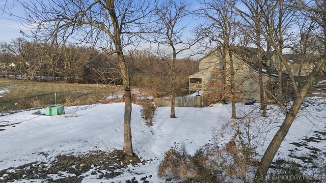 107 E 116th Place, Jenks, OK 74037