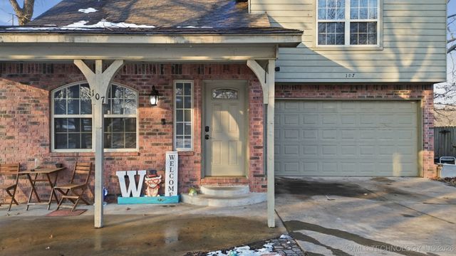 107 E 116th Place, Jenks, OK 74037