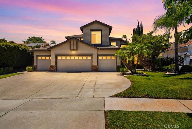 1584 Meadowlark, Corona, CA 92881