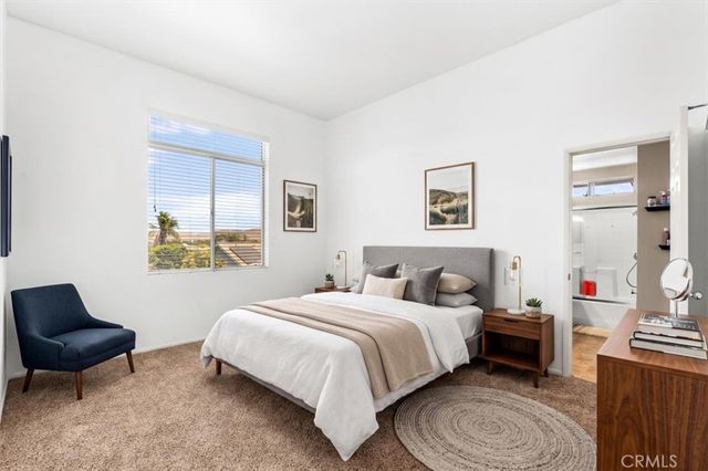 1584 Meadowlark, Corona, CA 92881