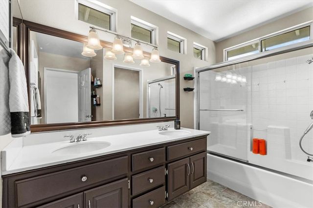 1584 Meadowlark, Corona, CA 92881