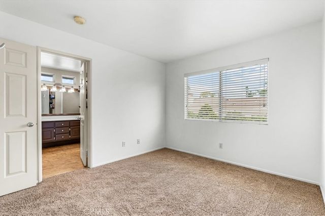 1584 Meadowlark, Corona, CA 92881