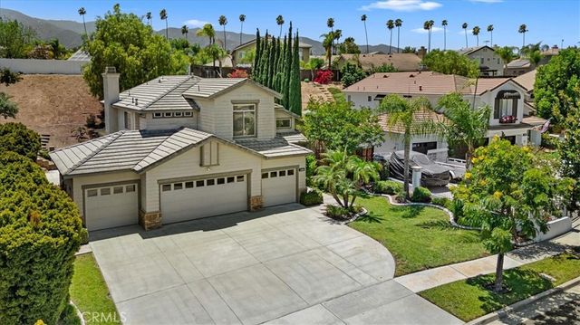 1584 Meadowlark, Corona, CA 92881