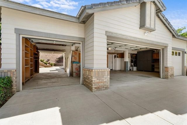 1584 Meadowlark, Corona, CA 92881