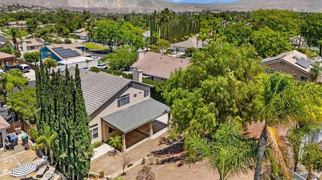 1584 Meadowlark, Corona, CA 92881