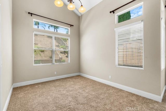 1584 Meadowlark, Corona, CA 92881