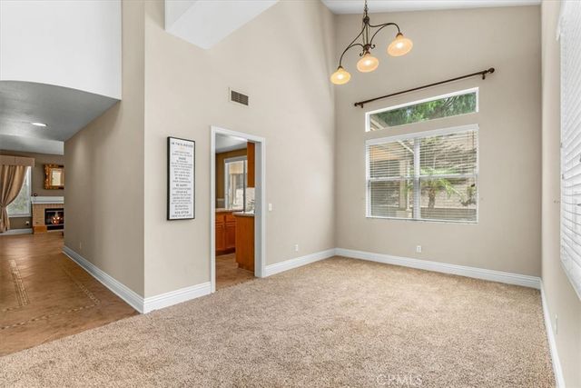 1584 Meadowlark, Corona, CA 92881