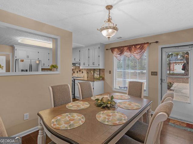 105 Alexander Drive, Mcdonough, GA 30252