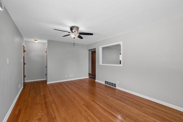 6540 N 91st STREET, Milwaukee, WI 53224