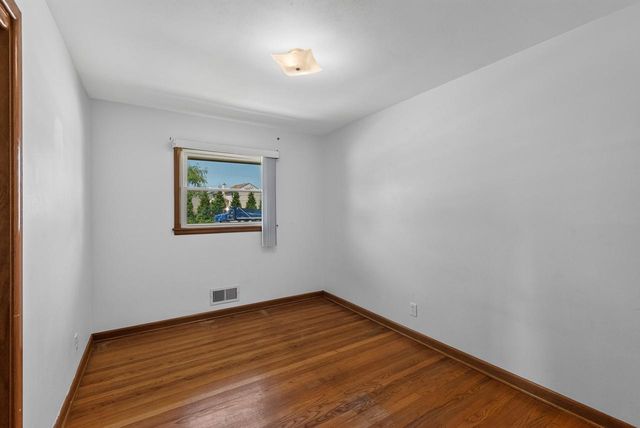 6540 N 91st STREET, Milwaukee, WI 53224
