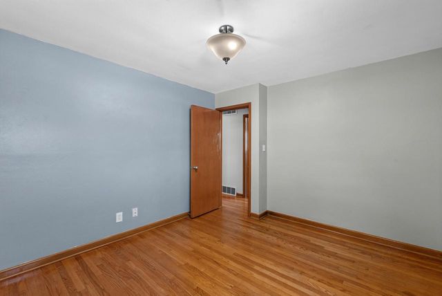 6540 N 91st STREET, Milwaukee, WI 53224