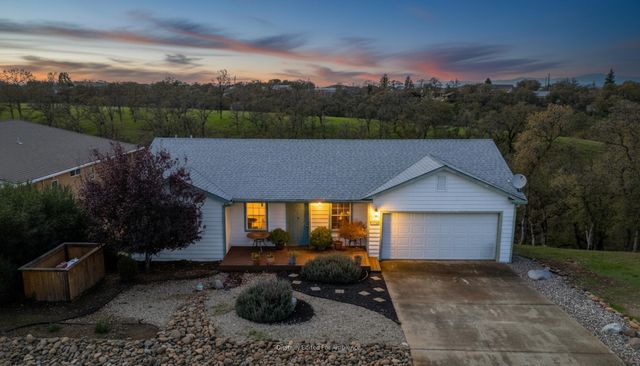 19651 Valley Ford Drive, Cottonwood, CA 96022