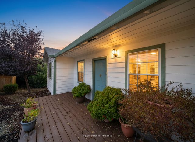 19651 Valley Ford Drive, Cottonwood, CA 96022