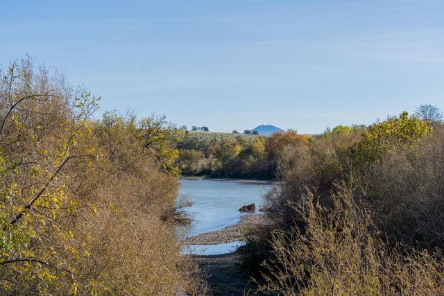 19651 Valley Ford Drive, Cottonwood, CA 96022