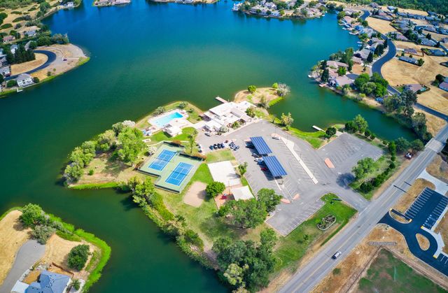 19651 Valley Ford Drive, Cottonwood, CA 96022