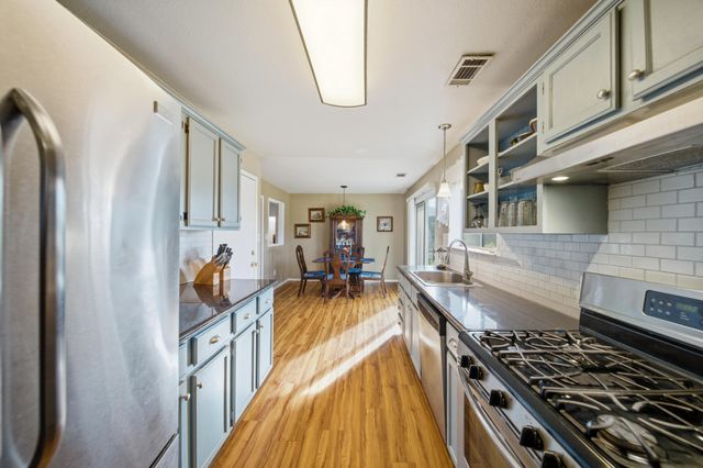 19651 Valley Ford Drive, Cottonwood, CA 96022