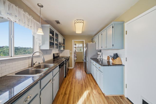 19651 Valley Ford Drive, Cottonwood, CA 96022