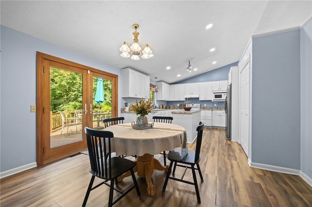 291 Creighton Lane, Greece, NY 14612