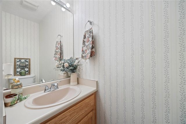 291 Creighton Lane, Greece, NY 14612