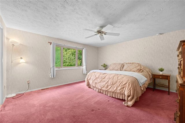 291 Creighton Lane, Greece, NY 14612