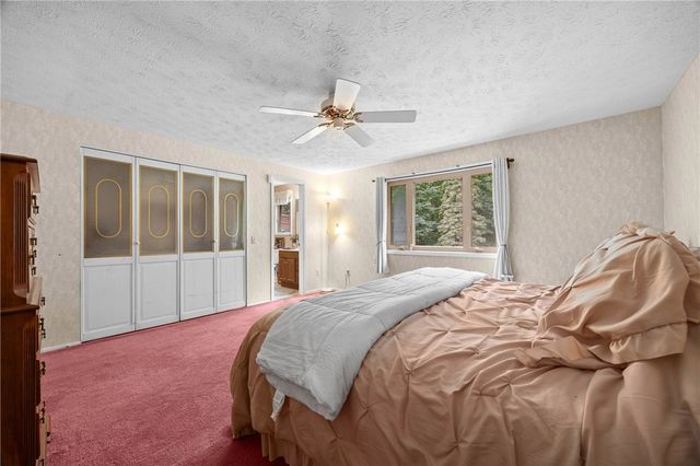 291 Creighton Lane, Greece, NY 14612