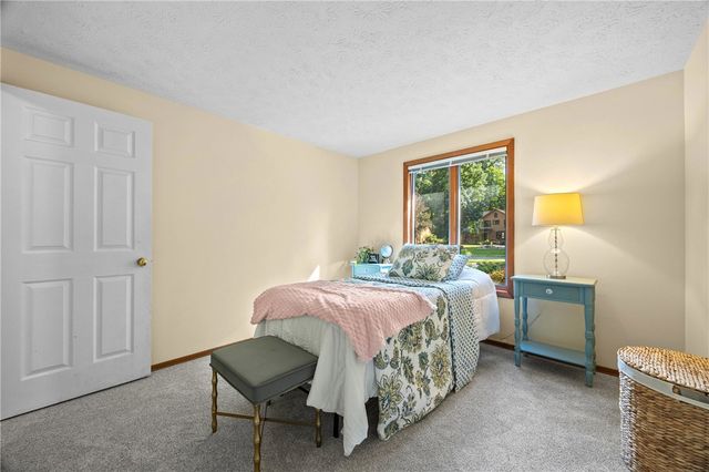 291 Creighton Lane, Greece, NY 14612