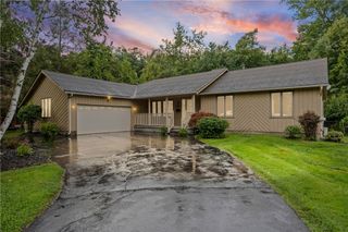 291 Creighton Lane, Greece, NY 14612