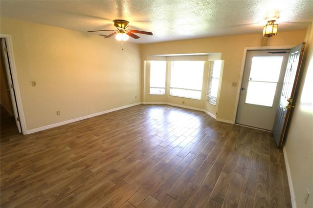 1023 REDBUD CIRCLE, Plant City, FL 33563
