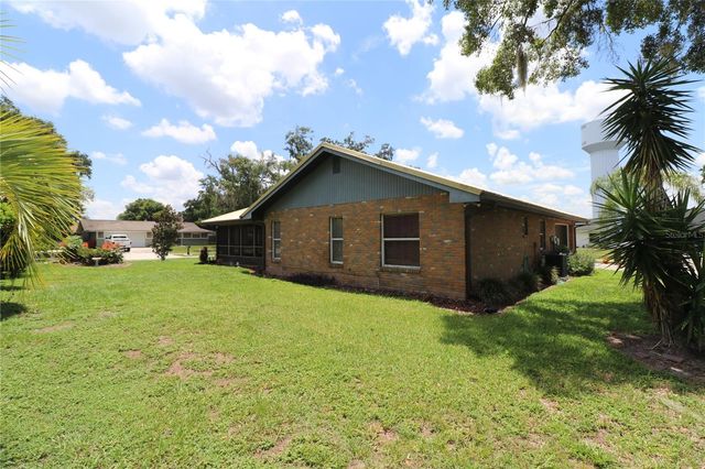 1023 REDBUD CIRCLE, Plant City, FL 33563
