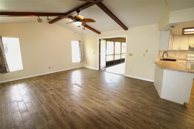 1023 REDBUD CIRCLE, Plant City, FL 33563