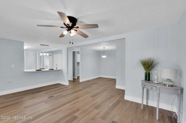 8317 MC GLOTHLIN Street, Jacksonville, FL 32210